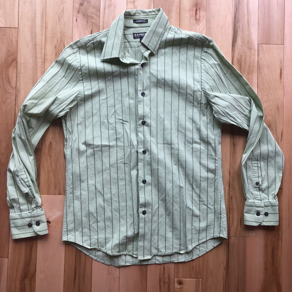 EUC Men's Express button down